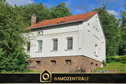 Haus zum Kaufen in Bad Karlshafen 149.000,00 € 155.73 m²