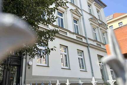 Wohnung zum Mieten in Halle 575,00 € 61.72 m²