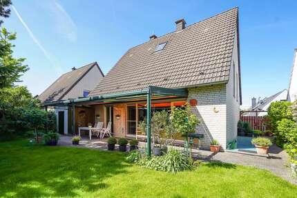 Haus zum Kaufen in Düsseldorf 675.000,00 € 129 m²
