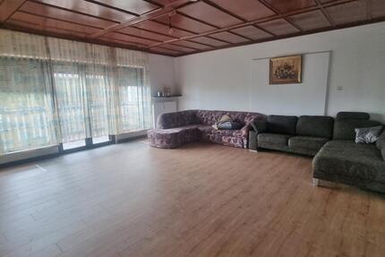 große 4-ZKB Wohnung mit Balkon - 850,00&nbsp;EUR Kaltmiete, ca.&nbsp; 120,00&nbsp;m&sup2; in Bexbach (PLZ: 66450)