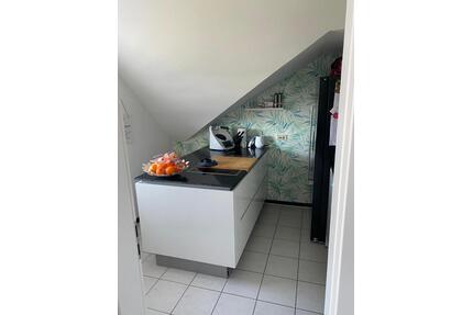 77qm Dachgeschoss - 750,00&nbsp;EUR Kaltmiete, ca.&nbsp; 77,00&nbsp;m&sup2; in Steinebach/Sieg (PLZ: 57520)