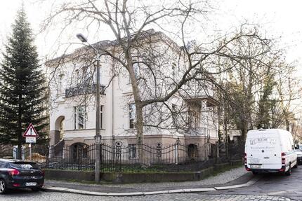 Stilvoll wohnen in Gohlis: Luxus- 4 Zimmer Gründerzeitwohnung mit Terrasse und historischem Ofen - Leipzig Mitte