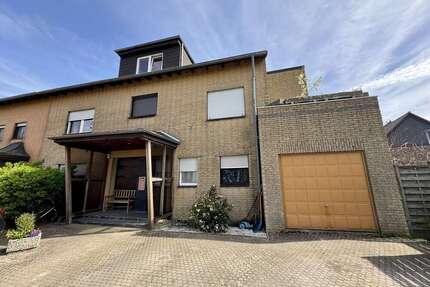 Haus zum Kaufen in Rommerskirchen 699.000,00 € 363 m²