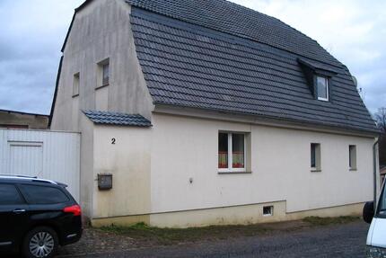 Haus140m²mit Halle 600m²zu verkaufen140000 euro VB in Wiederstedt - Arnstein