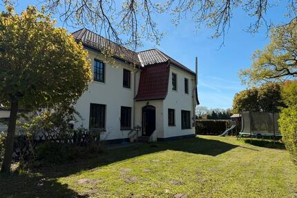 Charmantes Einfamilienhaus mit Garten in Bönningstedt - Ab sofort