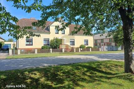 Haus zum Kaufen in Zernitz-Lohm 495.000,00 € 256 m²