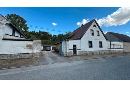 Haus mit viel Nebengelass und Grundstück in Ortsrandlage - Bernburg (Saale)