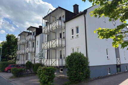 Helle 1,5-Zimmer-Wohnung mit West-Balkon & neuer Einbauküche - Bayreuth City