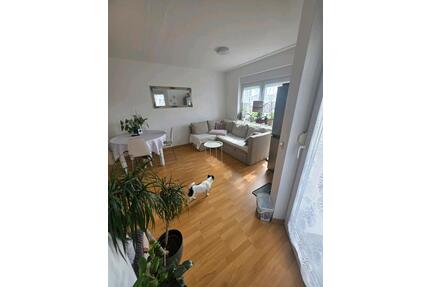 2 Zimmer,Küche, Bad, Balkon,Tiefgarage,gepflegt ! - Eisenberg (Pfalz)