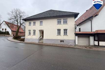 Haus zum Kaufen in Bad Driburg 79.990,00 € 220 m²