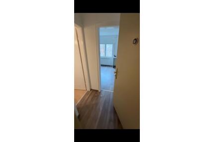 Kernsanierte 1,5 Zimmer Wohnung in Singen Innenstadt !!! - Singen (Hohentwiel)