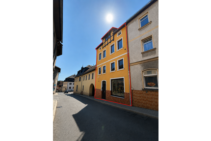 Haus zum Kaufen in Auma-Weidatal 110.000,00 € 250 m²