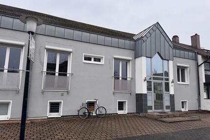 Uni-Nahe 3 Zimmer-Wohnung - 1.050,00&nbsp;EUR Kaltmiete, ca.&nbsp; 86,00&nbsp;m&sup2; in Homburg (PLZ: 66424)