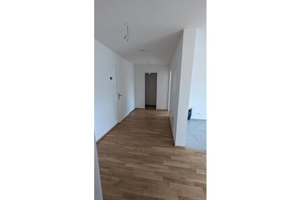 3,5-Zimmer-Wohnung mit Einbauküche und eigenem kleinem Garten - Biberach an der Riß