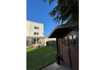 Großzügiges Familien-Reiheneckhaus in ruhiger Traumlage - Offenburg Elgersweier