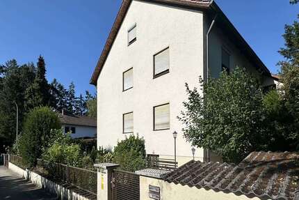 Haus zum Kaufen in Lappersdorf 840.000,00 € 183 m²