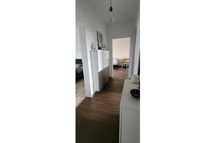 Attraktive 3-Zimmer-Wohnung mit Balkon in ruhiger Lage - Duisburg Angerhausen