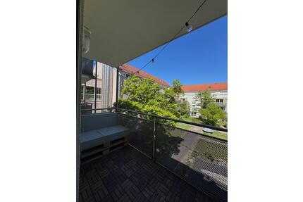 2 Zimmerwohnung mit Balkon & Duplex Parkplatz - Regensburg Konradsiedlung