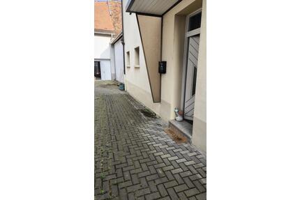 Einfamilienhaus mit Garage - 325.000,00&nbsp;EUR Kaufpreis, ca.&nbsp; 172,00&nbsp;m&sup2; in Lambsheim (PLZ: 67245)