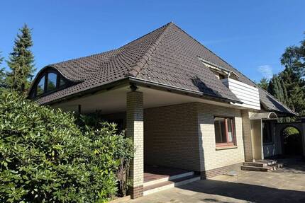 Attraktives Ein- bis Zweifamilienhaus mit Garage in idyllischer Lage von Stuhr-Fahrenhorst