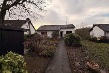 Vermietetes Zweifamilienhaus für Mehrgenerationenwohnen in Top Lage - Windeck Herchen