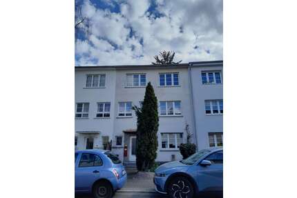 Haus zum Kaufen in Frankfurt am Main, Ginnheim 640.000,00 € 144 m²