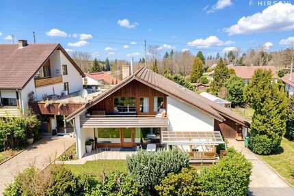 Haus zum Kaufen in Dobel 569.000,00 € 290 m²