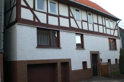 Einfamilienhaus mit Scheunennebengebäude - Rosenthal