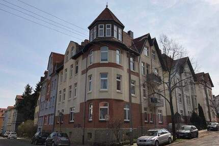 3-Raum-Wohnung in Stadtnähe - 585,00&nbsp;EUR Kaltmiete, ca.&nbsp; 86,00&nbsp;m&sup2;&nbsp;Wohnfl&auml;che in Gotha (PLZ: 99867)