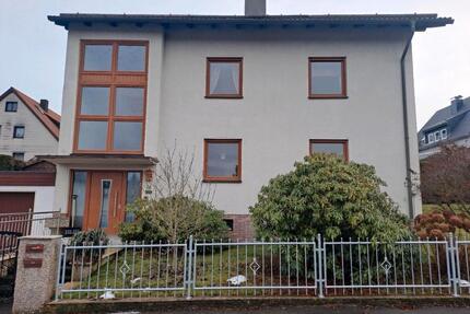 3 Zimmer Wohnung mit Balkon - 900,00&nbsp;EUR Kaltmiete, ca.&nbsp; 100,00&nbsp;m&sup2; in Marktredwitz (PLZ: 95615)