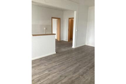 freundliche 2,5-Zimmer-Wohnung mit Balkon - Berlin Lichtenberg