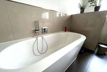 Haus zum Kaufen in Hemer 750.000,00 € 252 m²