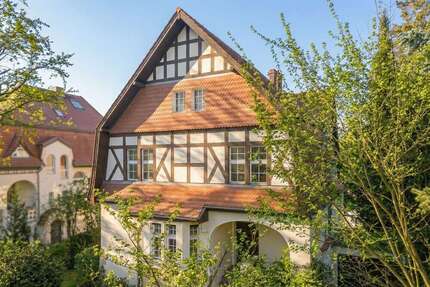 Haus zum Kaufen in Berlin 2.400.000,00 € 344 m²