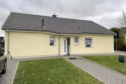 Traumhaftes Bungalow mit Garten & Stellplatz zu vermieten! - Lichtenau