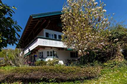 Haus zum Kaufen in Bad Endorf 980.000,00 € 217 m²