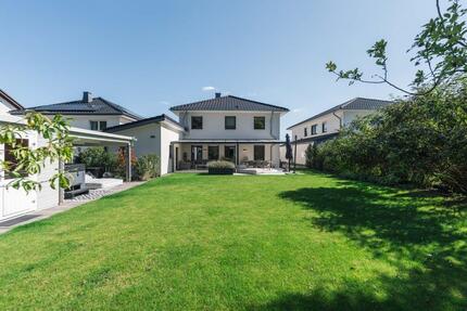 Von Privat: Luxuriöses, freistehendes Einfamilienhaus - Andernach