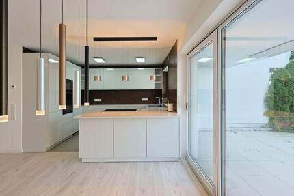 Großzügige Wohnung mit Hauscharakter in hochwertig modernisiertem Ambiente - Schönaich