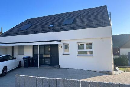 EXKLUSIVE 3-ZIMMER-WOHNUNG IN 73072 WINZINGEN - Donzdorf
