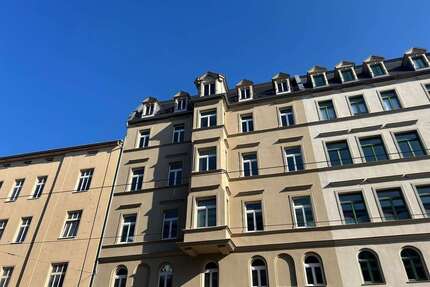 Wohnung zum Mieten in Halle 1.000,00 € 136 m²