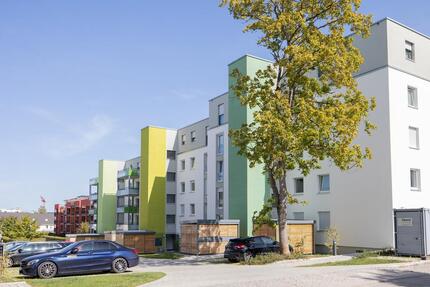 Stilvoll Wohnen: Moderne 3-Zimmer-Wohnung nach Kernsanierung mit Balkon - Villingen-Schwenningen