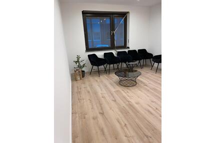 Moderne 3-Zimmer-Wohnung (87 m²) mit Balkon – saniert - Mönchengladbach Süd