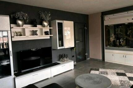 Zwei-Zimmerwohnung im Zweifamilienhaus - Neuss