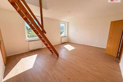 Wohnung zum Mieten in Lößnitz 300,00 € 45 m²