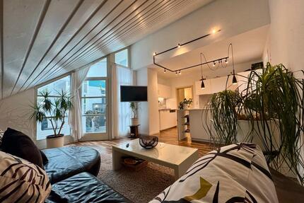 Außergewöhnliche 4-Zimmer Wohnung im 1. OG - Schwebheim