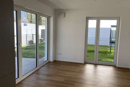 Wohnung zum Mieten in Thannhausen 749,00 € 71.73 m²