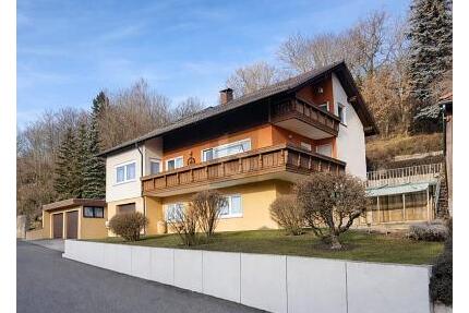 GROßZÜGIG WOHNEN MIT NUTZUNGSPOTENZIAL - Sulz am Neckar