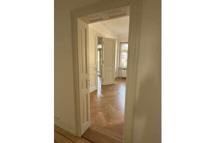Wohnung zum Mieten in Wiesbaden 2.200,00 € 133.15 m²