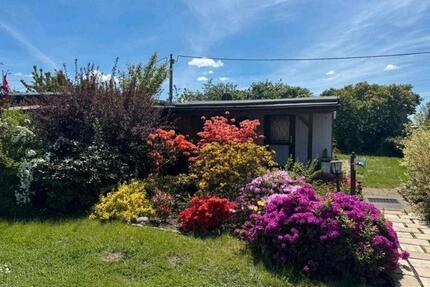 Traumhafter Kleingarten am See - 1.999,00&nbsp;EUR Kaltmiete, ca.&nbsp; 0,00&nbsp;m&sup2; in Delitzsch (PLZ: 04509)