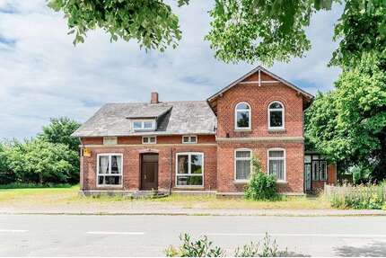 Haus zum Kaufen in Schnarup-Thumby 175.000,00 € 269 m²