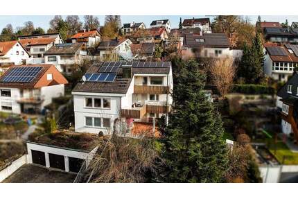 Top gepflegtes Zweifamilienhaus mit 3 Garagen - Aidlingen Deufringen